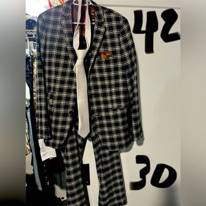 Men’s Suit
